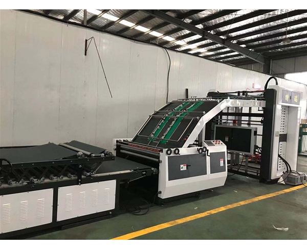 紙箱生産車(che)間