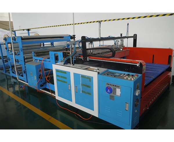 珍珠棉加工(gōng)車間