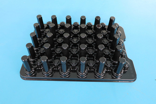 六(liù)安電子(zǐ)産品吸(xi)塑包裝(zhuang)-定制電(diàn)子産品(pǐn)吸塑包(bāo)裝-方立(li)包裝紙(zhǐ)箱